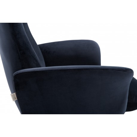 Torben armchair