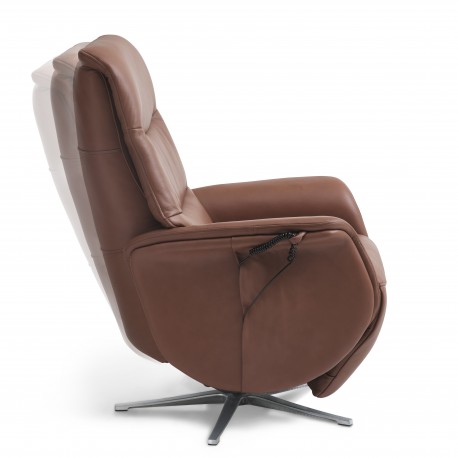 Bellahøj Armchair with Built-in Footrest and Lift Function | Cognac Semianiline leather