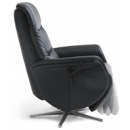 Bellahøj Armchair with Built-in Footrest and Lift Function | Black Semianiline leather